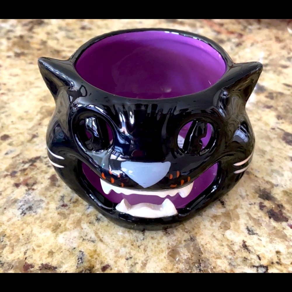 COPY - V Bath Body works black cat Halloween candleholder